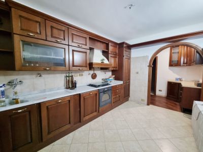 Traso Alta - Casa semindipendente con cantine, taverna e terreno