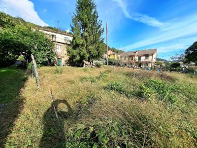 CALVARI AD 1 KM CASA INDIPENDENTE BIFAMILIARE CON GIARDINO