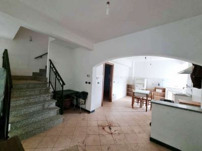 Casa semindipendente