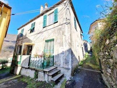 NEIRONE CASA INDIPENDENTE CON TERRAZZA