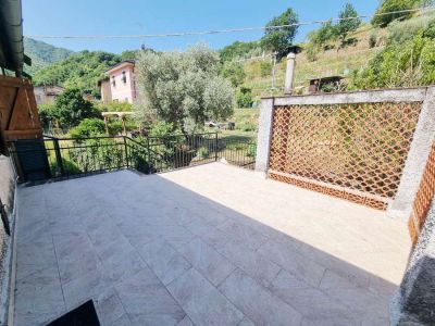 Gattorna a 500 metri - Appartamento con terrazza