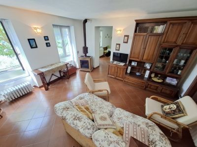 CASSANESI CASA INDIPEDENTE CON GIARDINO E BOX